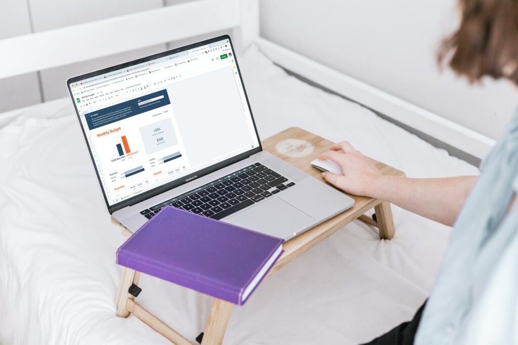 Bed Desk - Solution for versatile productivity